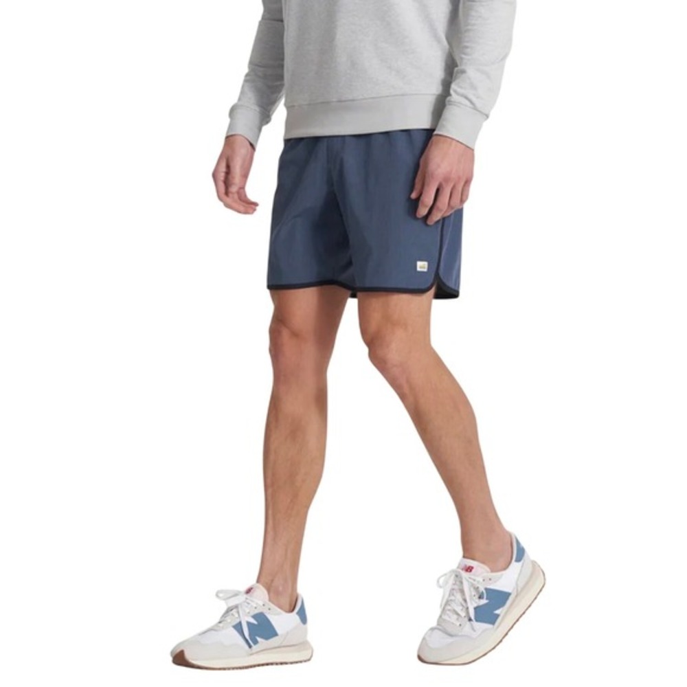 Vuori Men's Size‎ M Banks Shorts Blue Unlined Athletic Summer Casual Sporty Surf
